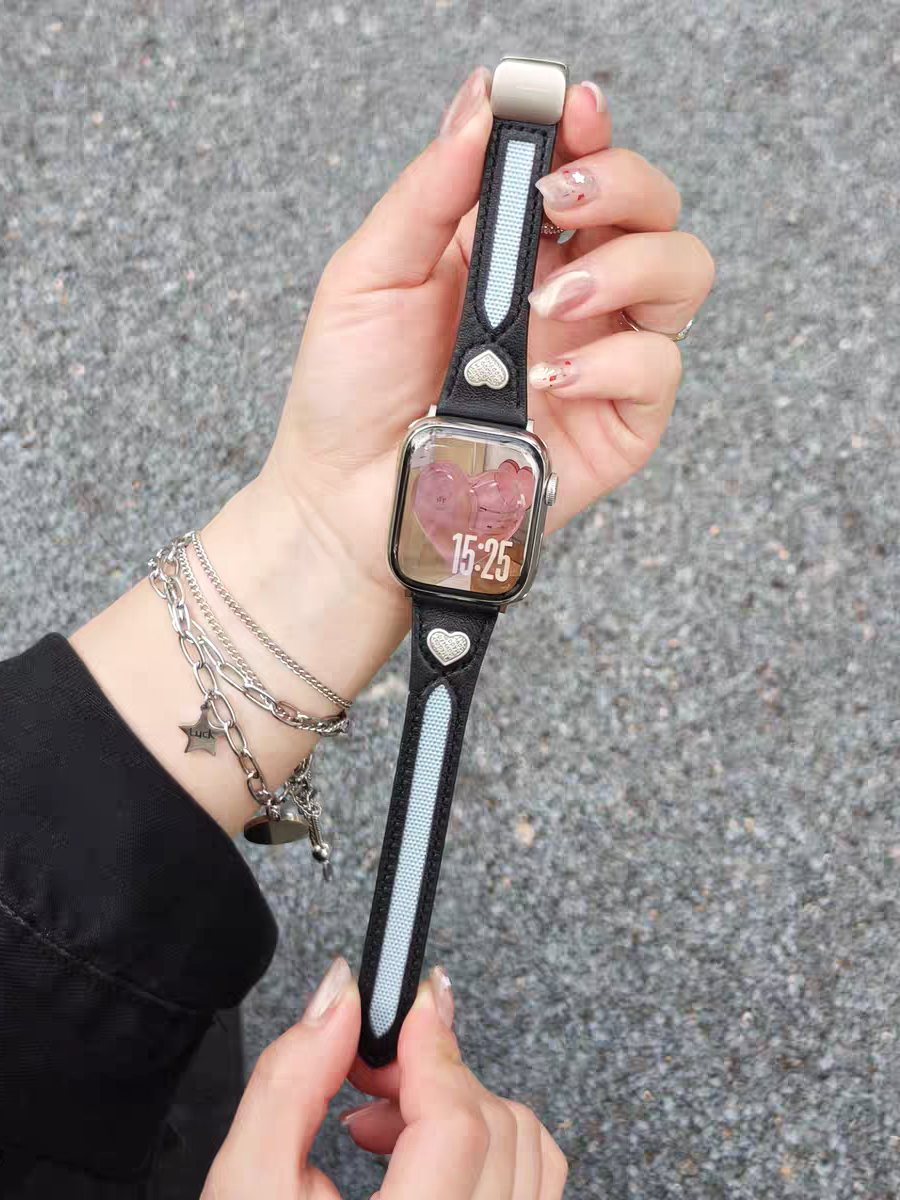 Suitable for the entire Apple Watch series, heart-shaped hollow genuine leather strap, magnetic clasp adjustment, suitable for women