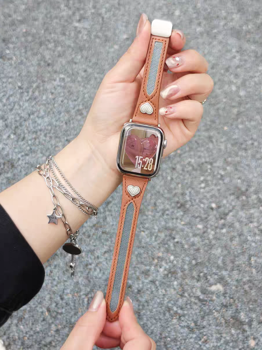 Suitable for the entire Apple Watch series, heart-shaped hollow genuine leather strap, magnetic clasp adjustment, suitable for women