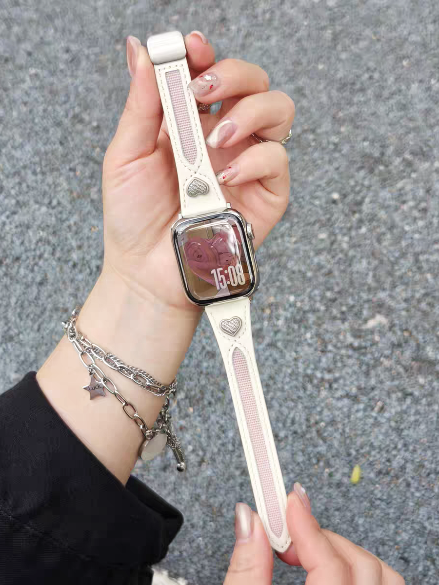 Suitable for the entire Apple Watch series, heart-shaped hollow genuine leather strap, magnetic clasp adjustment, suitable for women